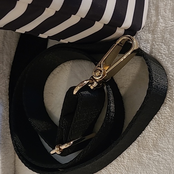 Kate Spade iPad/Tablet tote - Picture 4 of 14